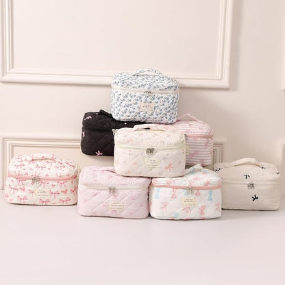 uekeboag Large Travel Quilted Makeup Bag for Women, Floral Cotton Cosmetic Bag, Coquette Aesthetic Floral Toiletry Organizer Bag